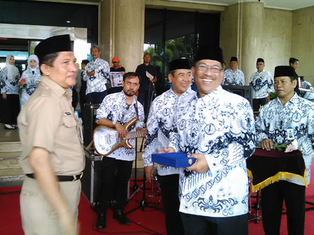 Pencarian PGRI Malinau - Persatuan Guru Republik Indonesia Cabang Malinau